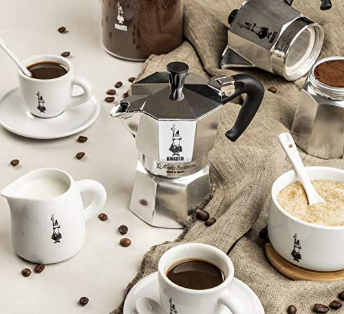 Bialetti - Moka Express: Iconic Stovetop Espresso Maker, Makes Real Italian  Coffee, Moka Pot 3 Cups (4.3 Oz - 130 Ml), Aluminium, Silver